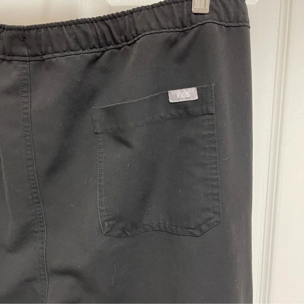 FIGS Men’s Cairo Cargo Scrub Black Pants. Sz XL